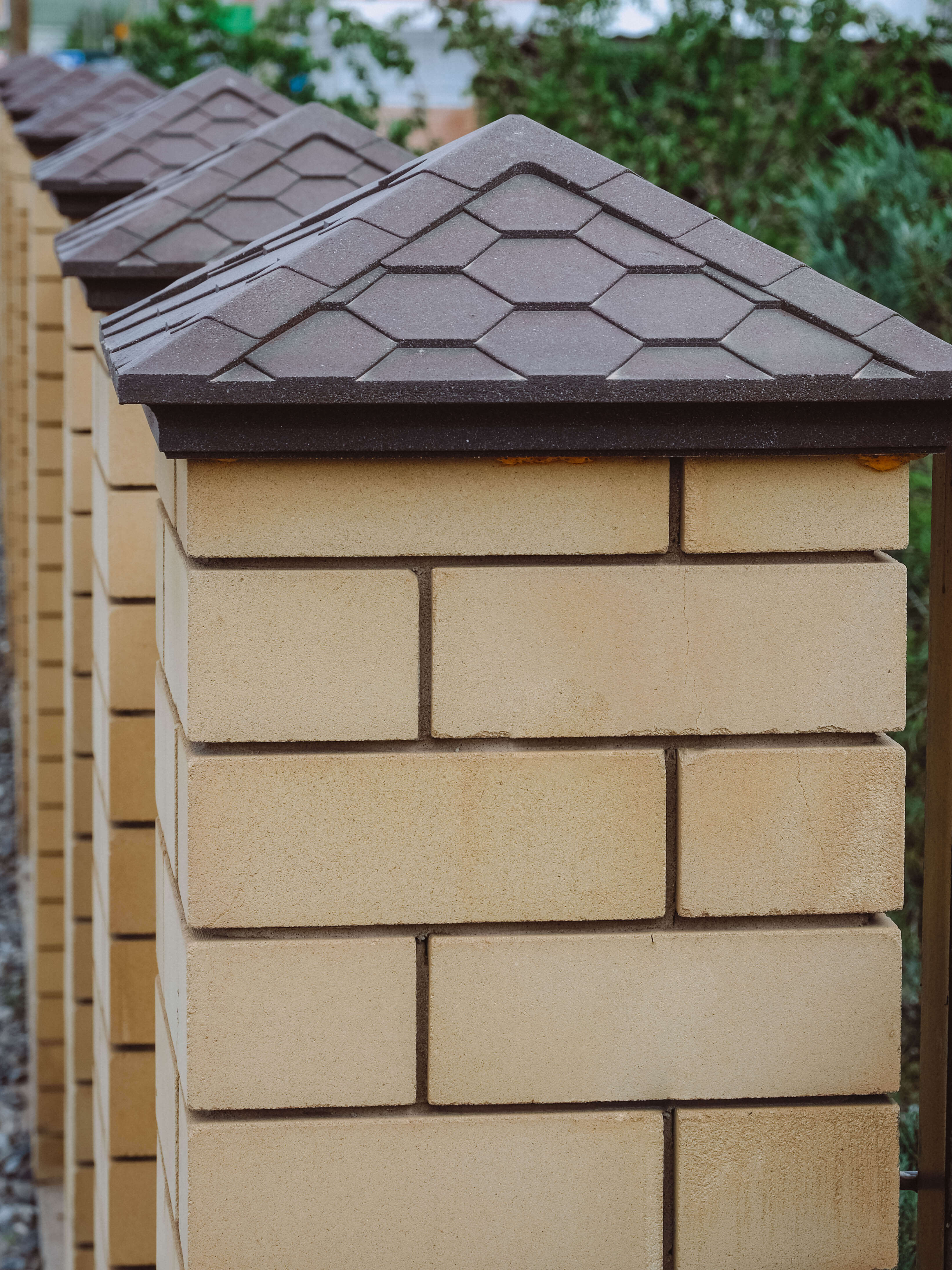 Колпак Zking Эверест Коричневый на столб 1.5х1.5 кирпича (390х390мм) в Октябрьском фото